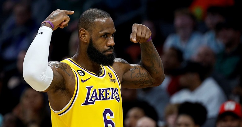 Los fanáticos del baloncesto vieron la tan esperada combinación de grandes jugadores